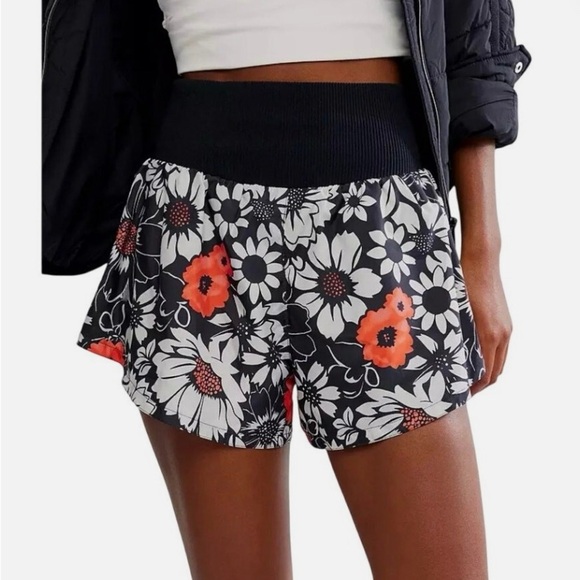 FP Movement by Free People Pants - FREE PEOPLE | Floral Black and Daisy Print Women's Shorts | Large | NEW